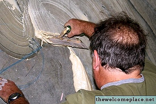 Como remover cola de painel de Drywall