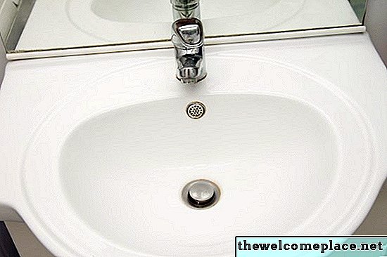 Cum să eliminați zgârieturile din toaletele din baie
