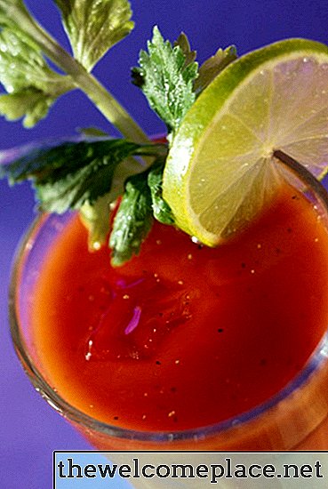 Как удалить пятна с томатного сока из гранита