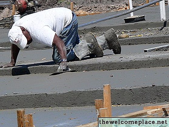 Cum să reparați o îmbinare rece cu beton