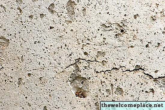 Come riparare muri di cemento interrati