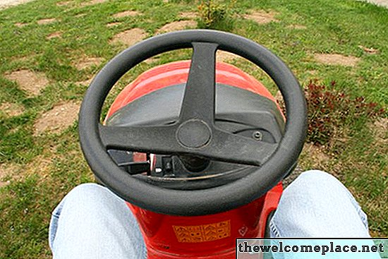 MTD乗用芝刈り機のデッキベルトを交換する方法