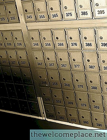 Como substituir chaves perdidas da caixa postal do Canadá