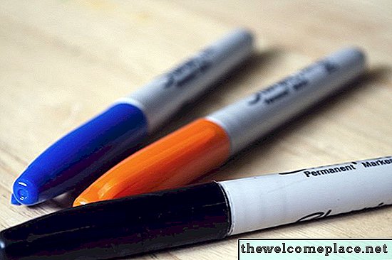 Comment redémarrer un marqueur permanent de Sharpie séché