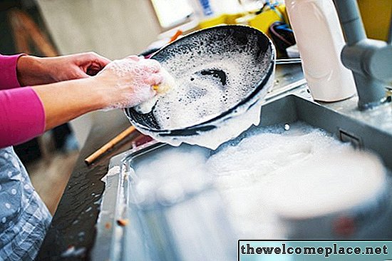 Πώς να επαναφέρετε τα σκουριασμένα τηγάνια