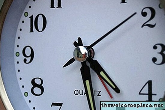 Ako nastaviť Seth Thomas Autoset Clock