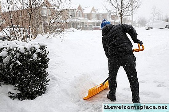Как да лопати сняг