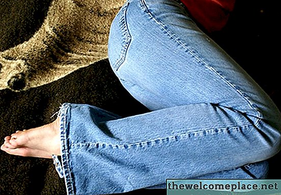 Cómo encoger jeans de algodón