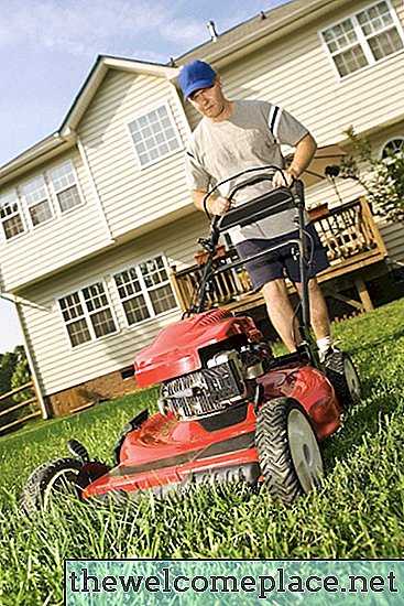 Làm thế nào để biết nếu bugi bị hỏng trong máy cắt cỏ của bạn?