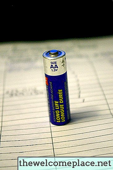 Hvordan teste tørrcellebatterier