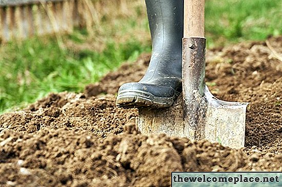 كيفية علاج التربة الطينية