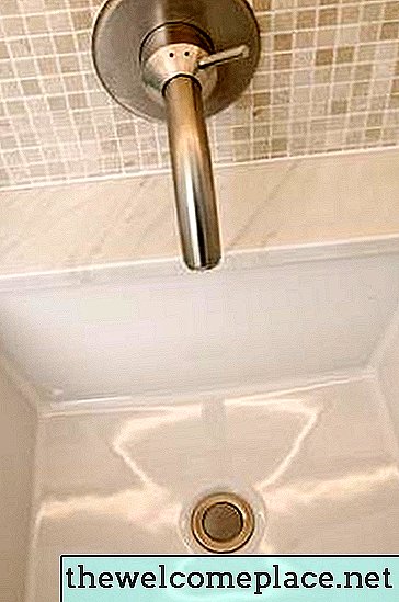 Wie man ein Waschbecken mit Ammoniak verstopft