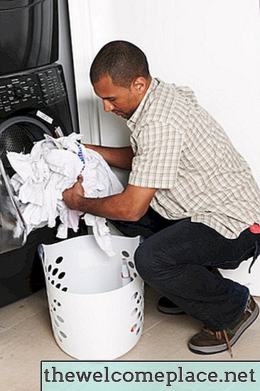 Kako odkleniti pralni stroj LG Tromm