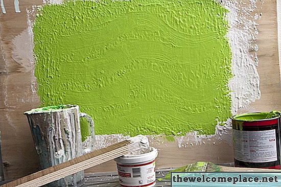 Como usar o composto comum para paredes de textura