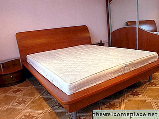 Come utilizzare un letto king-size senza molle