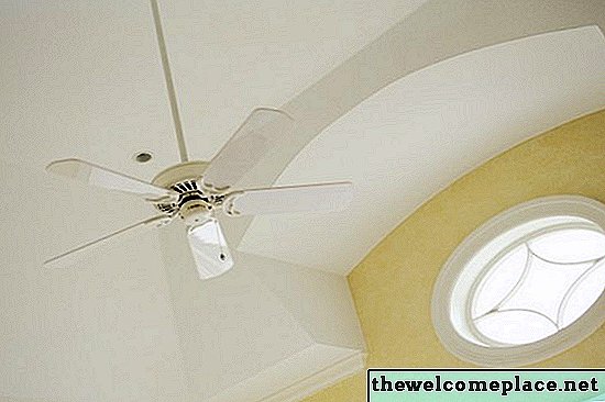 Comment câbler un ventilateur de plafond lorsqu'il n'y a pas de fil de terre