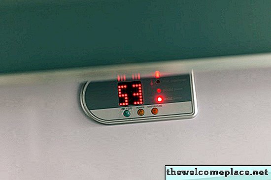 Cómo cablear un termostato de doble polo