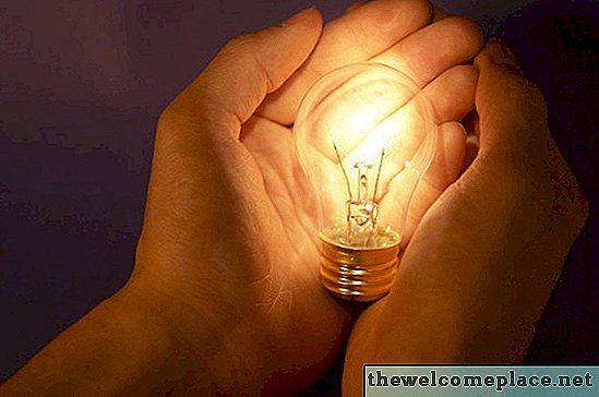 Elektrinių lempučių poveikis visuomenei