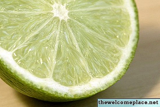 ¿Se usa jugo de limón para limpiar?
