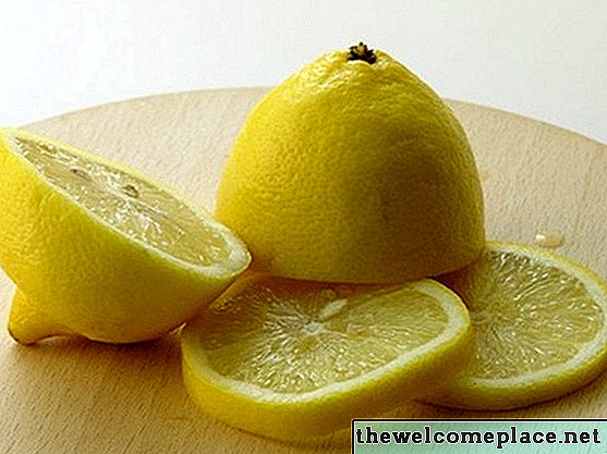 Remoção de mofo e suco de limão