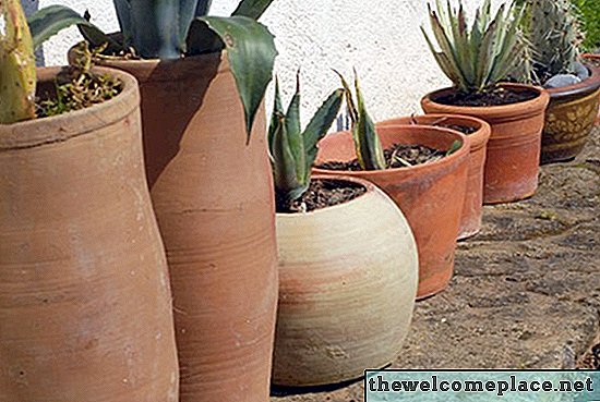 Materialen die kunnen worden gebruikt voor drainage van potplanten