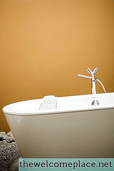 Minha banheira foi reglazed: que tipo de tapete posso colocar na banheira?