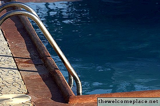 Odstranjevanje antifriza iz linij bazenov