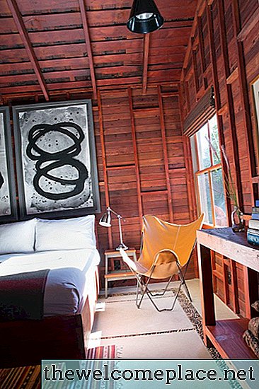 Redwood rico e espaços abertos proporcionam tranquilidade no Sparrows Lodge