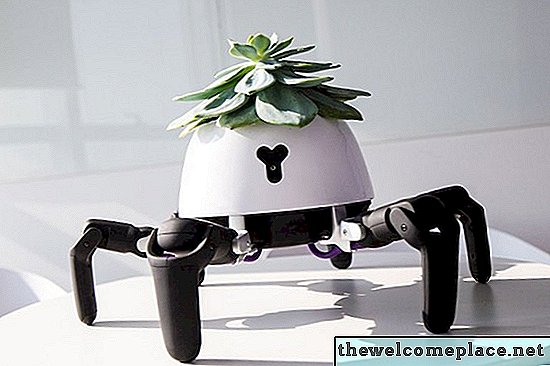 Un robot de plantare care scoate ghicitul pentru a îngriji plantele