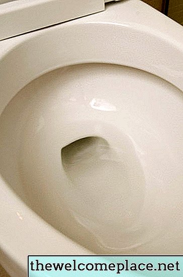 Wohnmobil-Toilette spült nicht