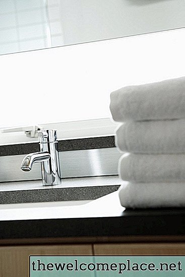 Standardstørrelsene for vask på badet med benkeplater