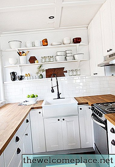 Ce grand designer est spécialisé dans les designs de cuisine blanche - et voici son secret