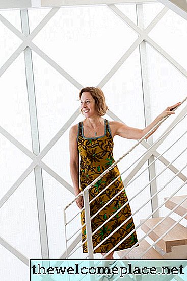 Pengaturan Waktu Akhirnya Tepat untuk Desainer Jennifer Siegal untuk Mengubah Industri