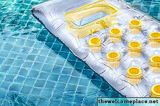 Tipy pro čištění a údržbu vinylového bazénu