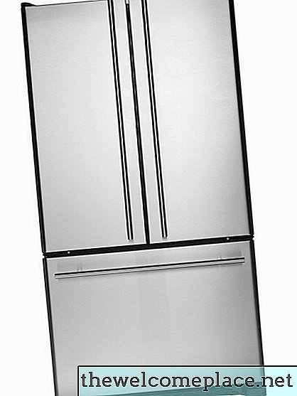 Sfaturi despre îndepărtarea zgârieturilor din uși false din frigider