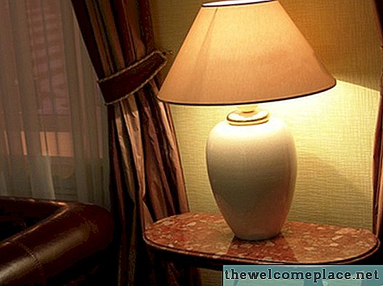 Typer av beslag på lamper