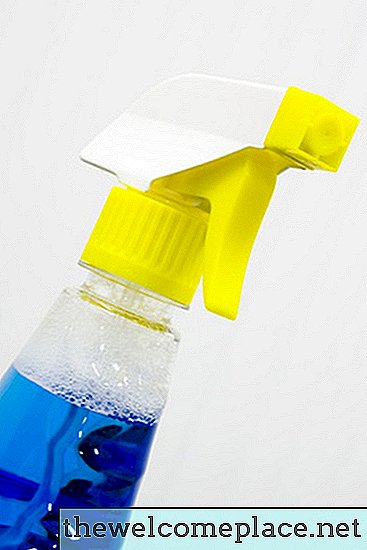 Quais produtos químicos são usados ​​nos limpadores de vidro?