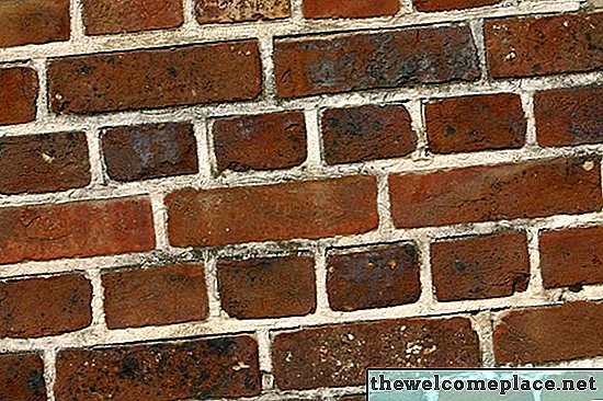 Qual é a melhor maneira de Parge Brick Walls?