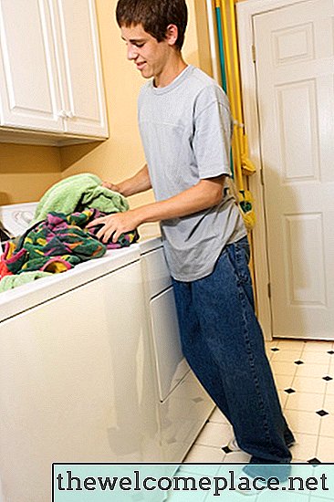 O que é "Sudsing" em máquinas de lavar roupa?