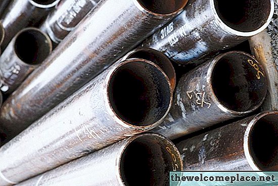 ¿Cuál es el límite elástico de una tubería de acero galvanizado Schedule 80?