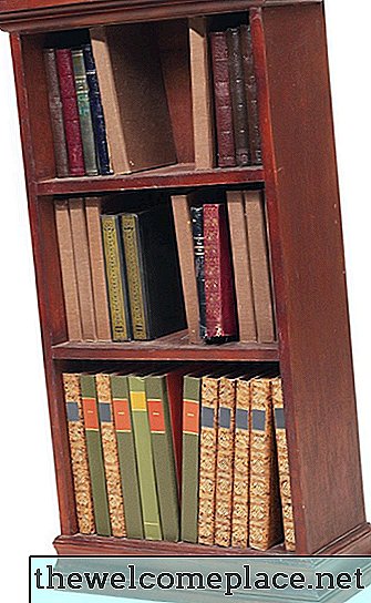 Kakšno vrsto lesa uporabiti za omaro za knjige
