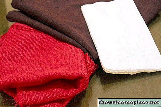 Quelle taille est une serviette en tissu?