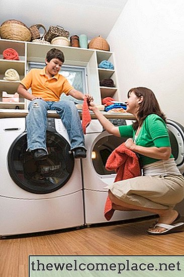 Ko darīt, ja veļas mašīnā nedarbojas auksts ūdens