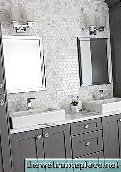 Što trebate znati o laminatnim pločama u kupaonici