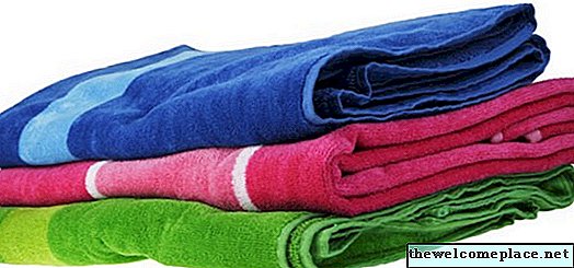 Защо кърпите са твърди и твърди след измиване?