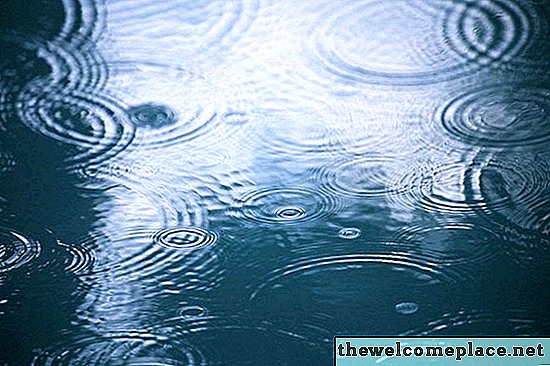 Por que as bombas de descarga funcionam constantemente após uma chuva pesada