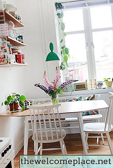 Seus pequenos quartos não são páreo para estas 5 pequenas idéias de mesa de cozinha